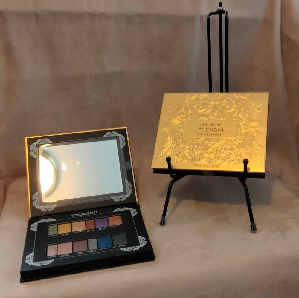 CoverGirl "Reign" Eyeshadow Palette